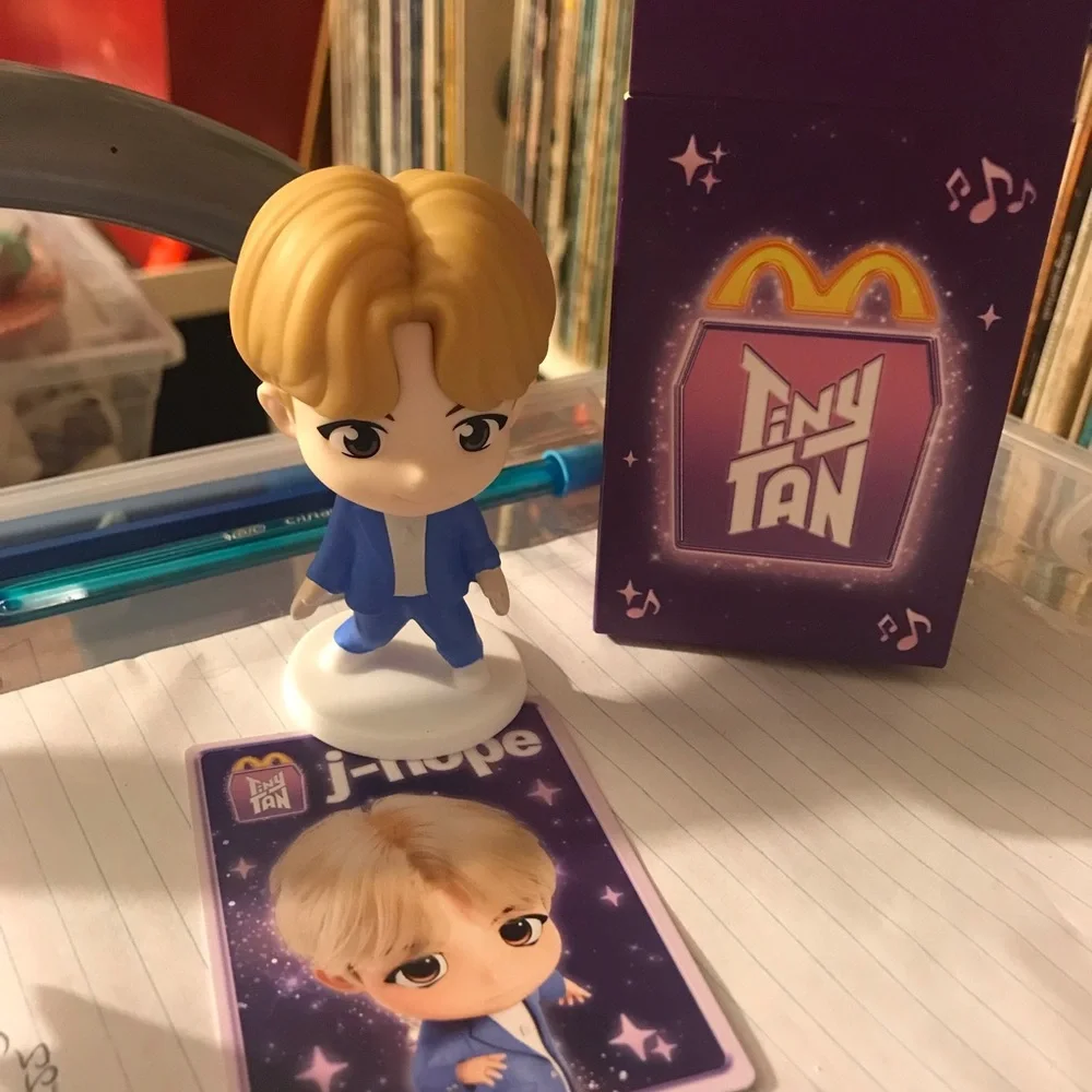 TinyTAN McDonald's Purple Collectible Box and toy - j Hope - Picture 4 of 4